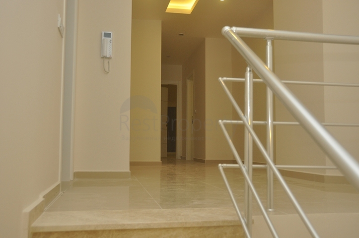 دوبلكس ثلاث غرف وصالة مميزة بتراسات واسعة في افسلار / الانيا 