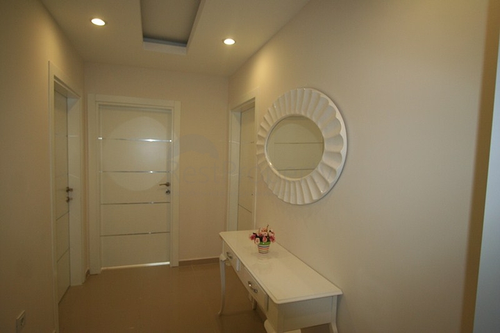 دوبلكس ثلاث غرف وصالة مميزة بتراسات واسعة في افسلار / الانيا 