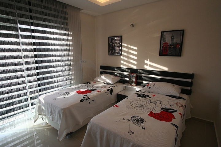 دوبلكس ثلاث غرف وصالة مميزة بتراسات واسعة في افسلار / الانيا 