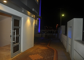 دوبلكس ثلاث غرف وصالة مميزة بتراسات واسعة في افسلار / الانيا 