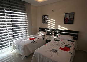 دوبلكس ثلاث غرف وصالة مميزة بتراسات واسعة في افسلار / الانيا 