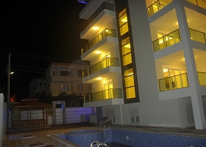 دوبلكس ثلاث غرف وصالة مميزة بتراسات واسعة في افسلار / الانيا 