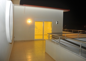 دوبلكس ثلاث غرف وصالة مميزة بتراسات واسعة في افسلار / الانيا 