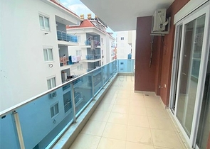 شقة غرفة وصالة مفروشة -ضمن مجمع سكني قريب من البحر والخدمات - في محمودلار / الانيا 