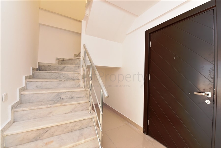 سعر مناسب - بين احضان الطبيعة -دوبلكس 2 غرفة وصالة -ضمن مجمع - في ديمرتاش / الانيا 