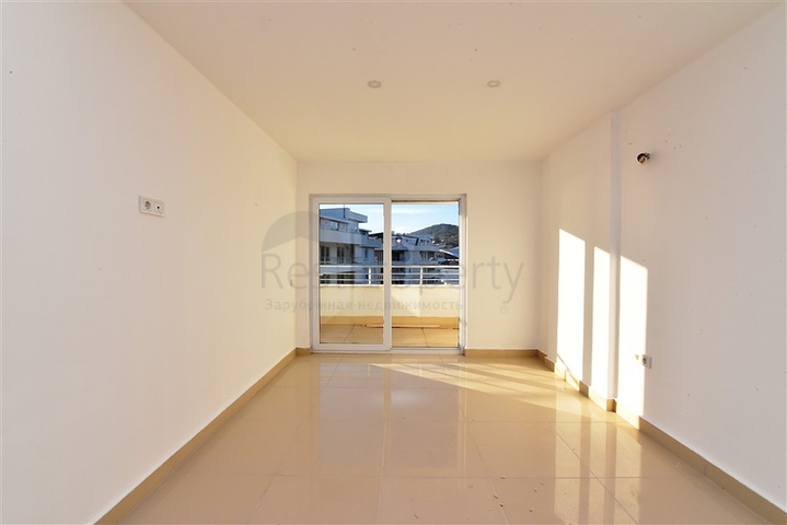 سعر مناسب - بين احضان الطبيعة -دوبلكس 2 غرفة وصالة -ضمن مجمع - في ديمرتاش / الانيا 