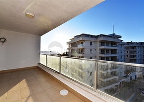 سعر مناسب - بين احضان الطبيعة -دوبلكس 2 غرفة وصالة -ضمن مجمع - في ديمرتاش / الانيا 