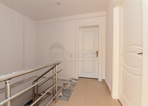 سعر مناسب - بين احضان الطبيعة -دوبلكس 2 غرفة وصالة -ضمن مجمع - في ديمرتاش / الانيا 