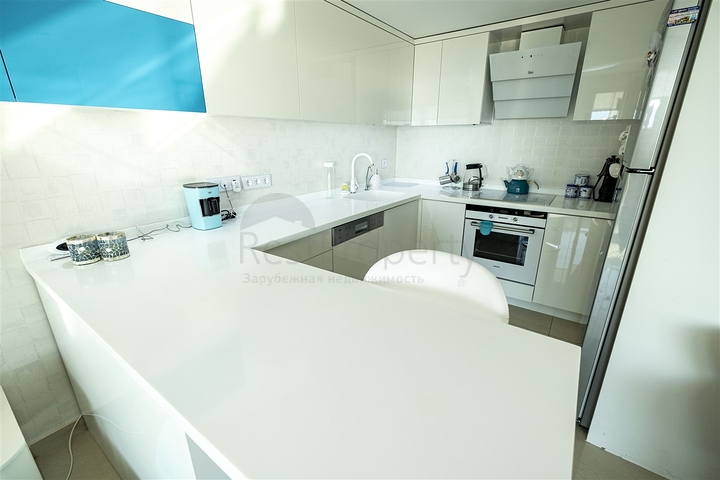 شقة 2 + 1 تطل على البحر الأبيض المتوسط ​​في أنطاليا