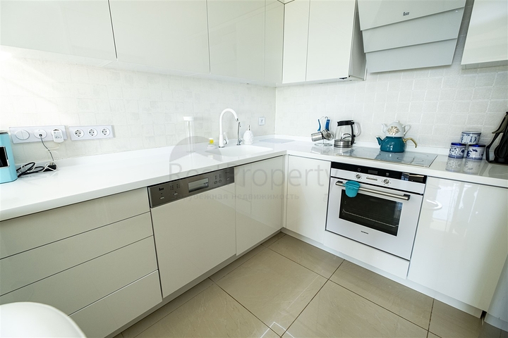 شقة 2 + 1 تطل على البحر الأبيض المتوسط ​​في أنطاليا