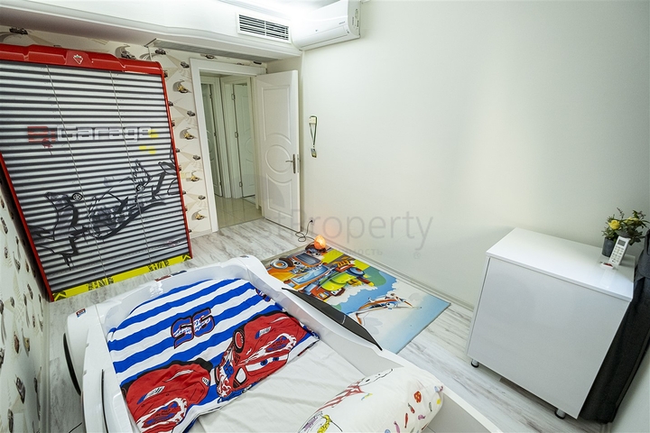 شقة 2 + 1 تطل على البحر الأبيض المتوسط ​​في أنطاليا