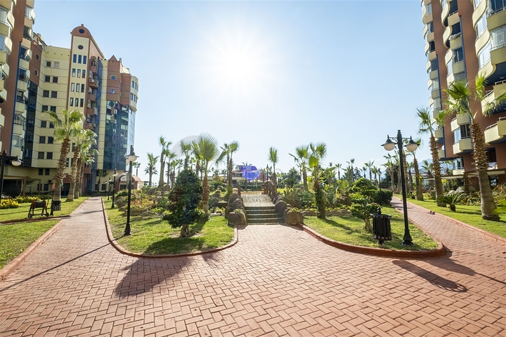 شقة 2 + 1 تطل على البحر الأبيض المتوسط ​​في أنطاليا