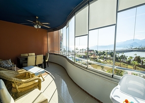 شقة 2 + 1 تطل على البحر الأبيض المتوسط ​​في أنطاليا