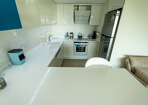 شقة 2 + 1 تطل على البحر الأبيض المتوسط ​​في أنطاليا