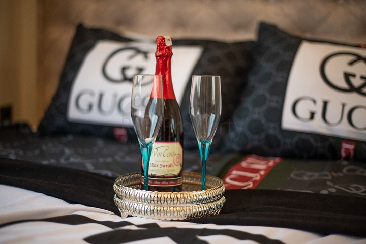 ضمن مجمع حديث يضم كافة الخدمات -شقة 1+1 - في مهموتلار / الانيا 