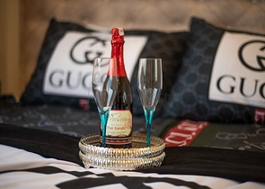 ضمن مجمع حديث يضم كافة الخدمات -شقة 1+1 - في مهموتلار / الانيا 