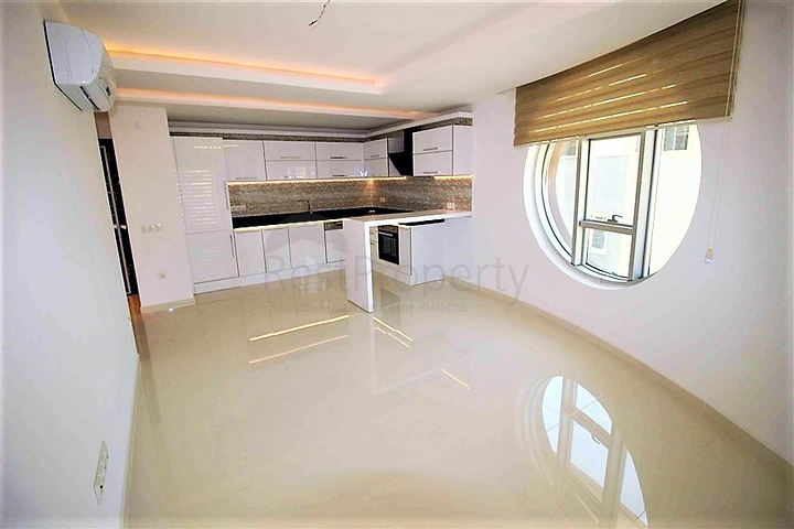 شقة 1+1 في وسط ألانيا