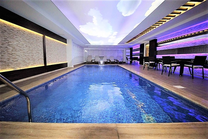 شقة 1+1 في وسط ألانيا