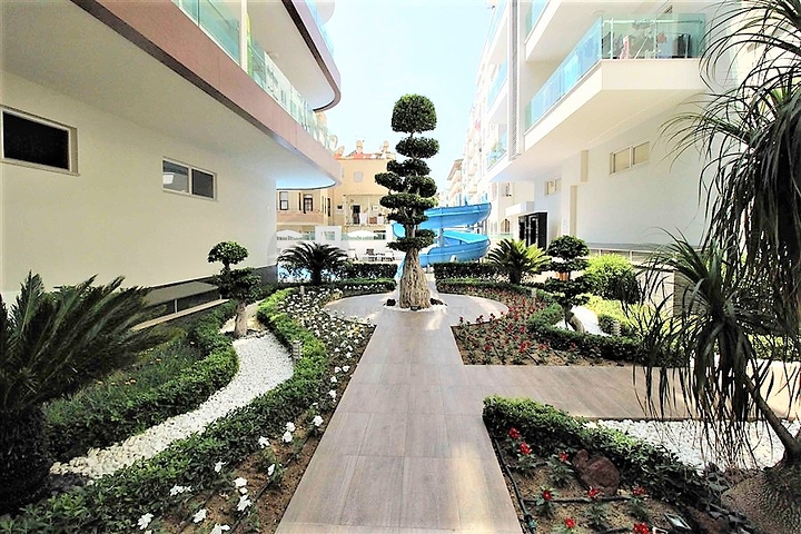 شقة 1+1 في وسط ألانيا