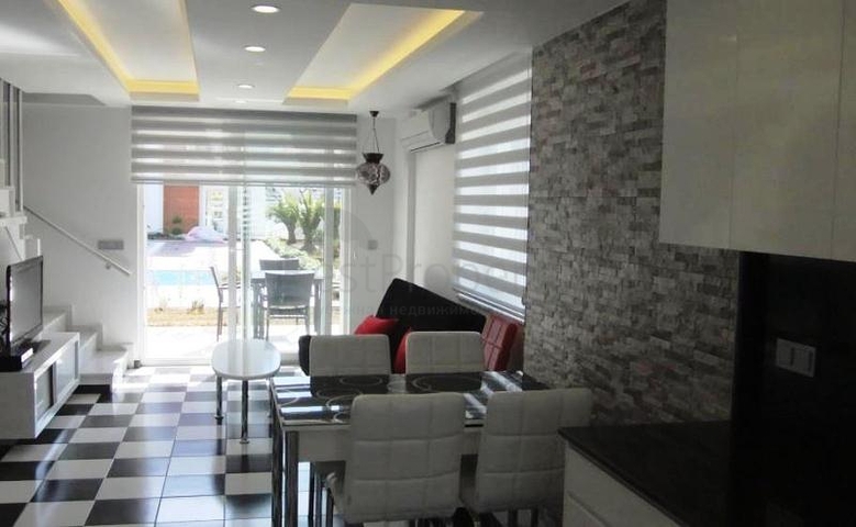 شقق في مجمع كامل مع حمام سباحة