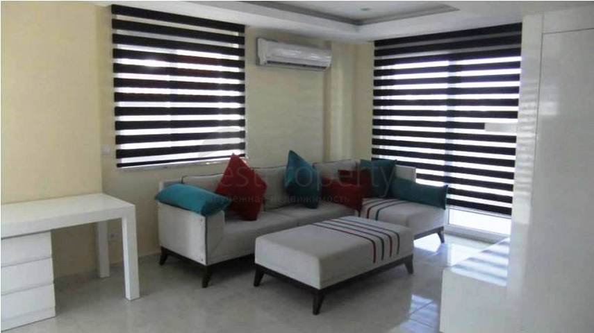 شقق في مجمع كامل مع حمام سباحة