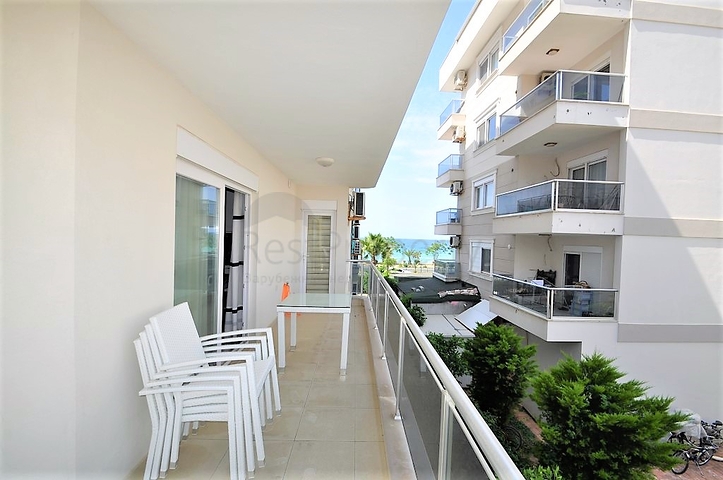 شقة مفروشة 1 + 1 في كستل