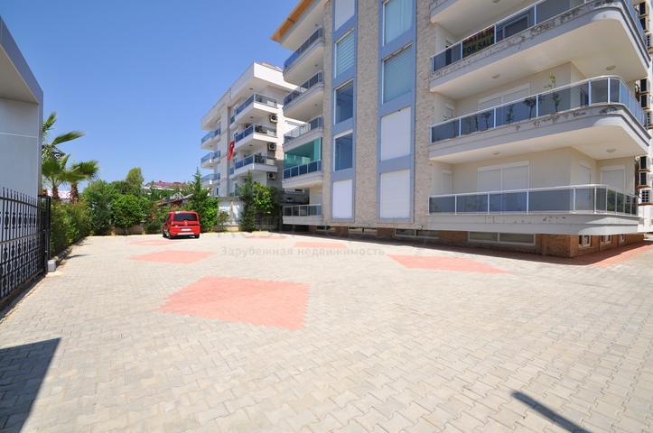 شقة مفروشة 1 + 1 في كستل