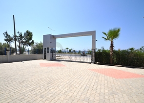 شقة مفروشة 1 + 1 في كستل