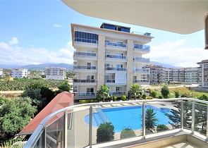 شقة مفروشة 1 + 1 في كستل