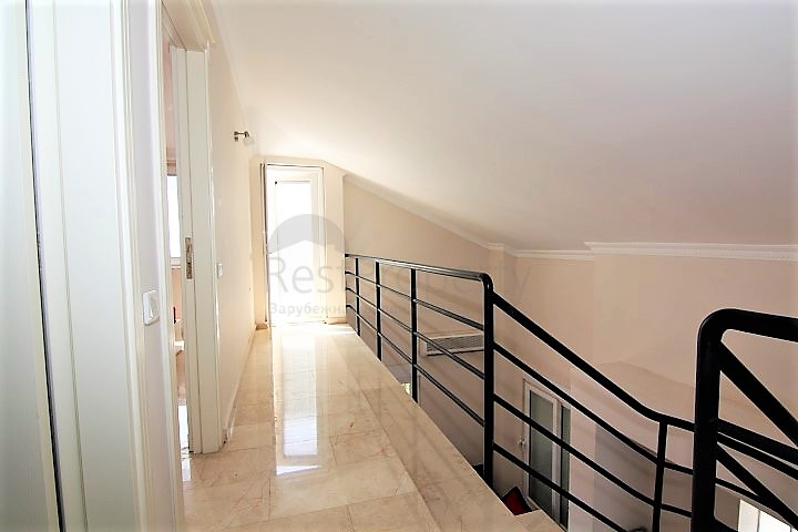 دوبلكس مفروش 3 + 1 مع إطلالات على البحر والقلعة