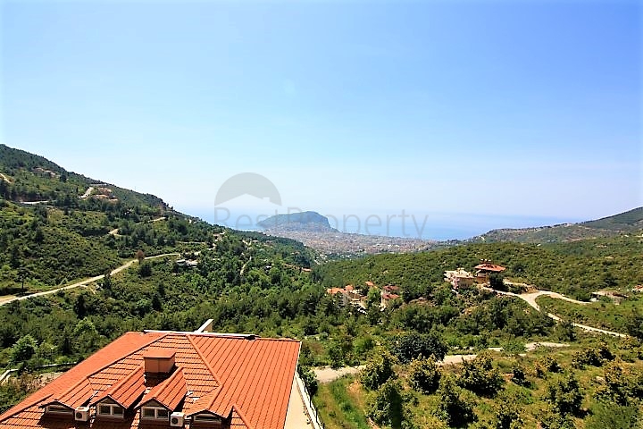 دوبلكس مفروش 3 + 1 مع إطلالات على البحر والقلعة