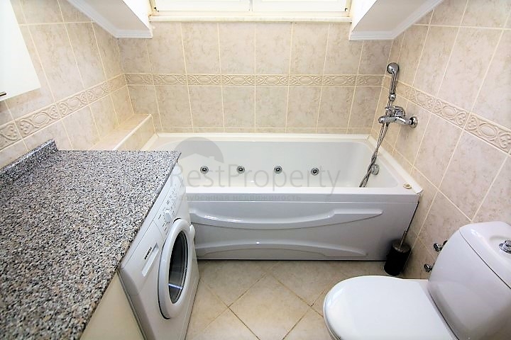 دوبلكس مفروش 3 + 1 مع إطلالات على البحر والقلعة