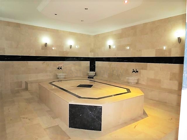 دوبلكس مفروش 3 + 1 مع إطلالات على البحر والقلعة