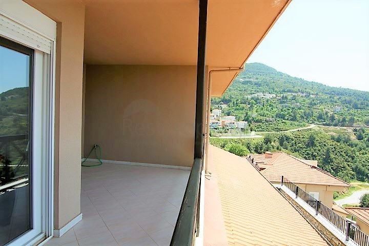 دوبلكس مفروش 3 + 1 مع إطلالات على البحر والقلعة