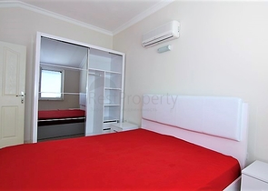 دوبلكس مفروش 3 + 1 مع إطلالات على البحر والقلعة