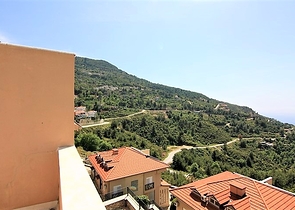 دوبلكس مفروش 3 + 1 مع إطلالات على البحر والقلعة