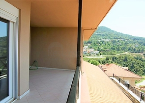 دوبلكس مفروش 3 + 1 مع إطلالات على البحر والقلعة