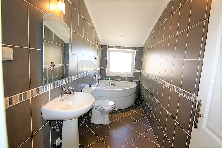 شقة دوبلكس في منطقة كارجيجاك