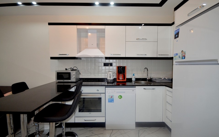 موقع مميز - مناسبة للاستثمار - شقة 1+1 في مركز الانيا 