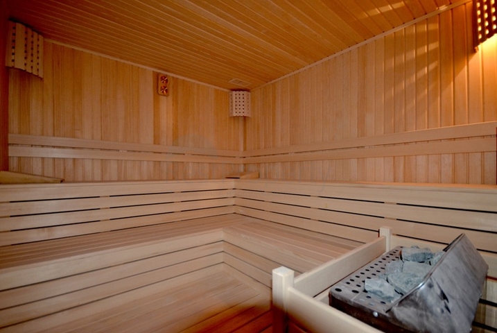 موقع مميز - مناسبة للاستثمار - شقة 1+1 في مركز الانيا 