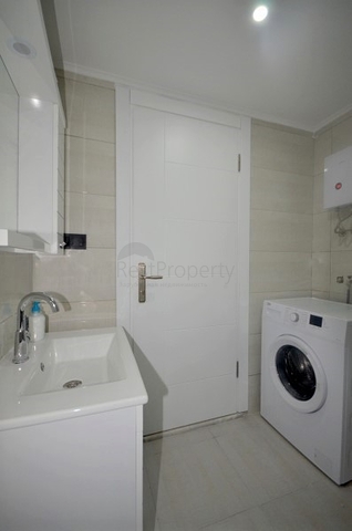 موقع مميز - مناسبة للاستثمار - شقة 1+1 في مركز الانيا 