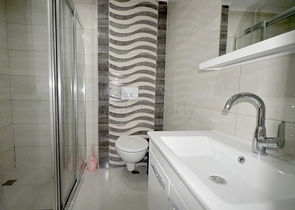 موقع مميز - مناسبة للاستثمار - شقة 1+1 في مركز الانيا 