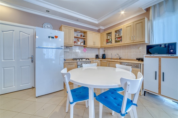 شقة مريحة 1 + 1 مع شرفة كبيرة