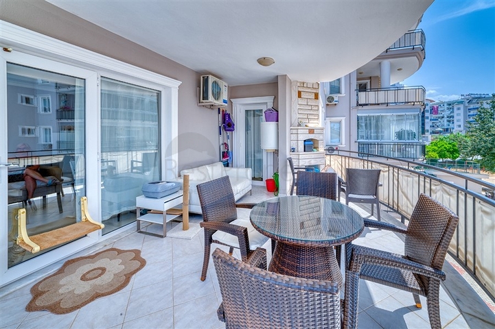 شقة مريحة 1 + 1 مع شرفة كبيرة