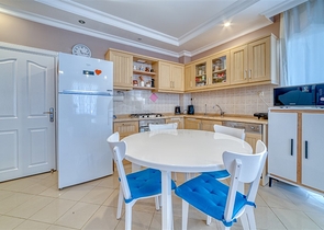 شقة مريحة 1 + 1 مع شرفة كبيرة