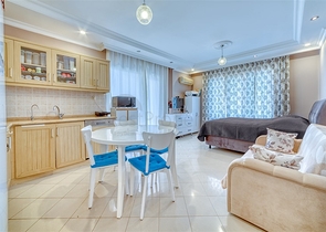 شقة مريحة 1 + 1 مع شرفة كبيرة