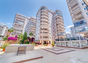 شقة مريحة 1 + 1 مع شرفة كبيرة