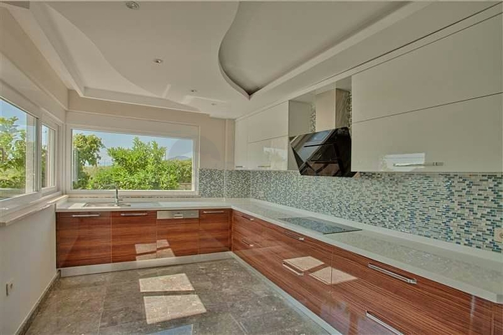 فيلات فاخرة في ديمرتاش / الانيا