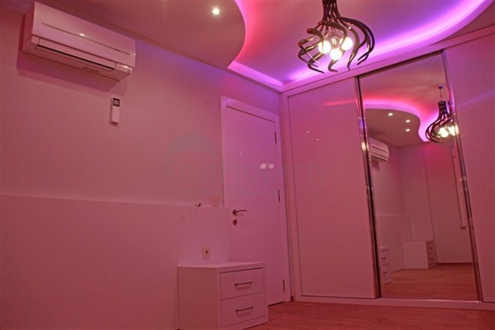 فيلات فاخرة في ديمرتاش / الانيا