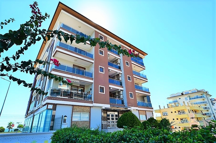 شقة فاخرة على البحر في الانيا / كاستل 